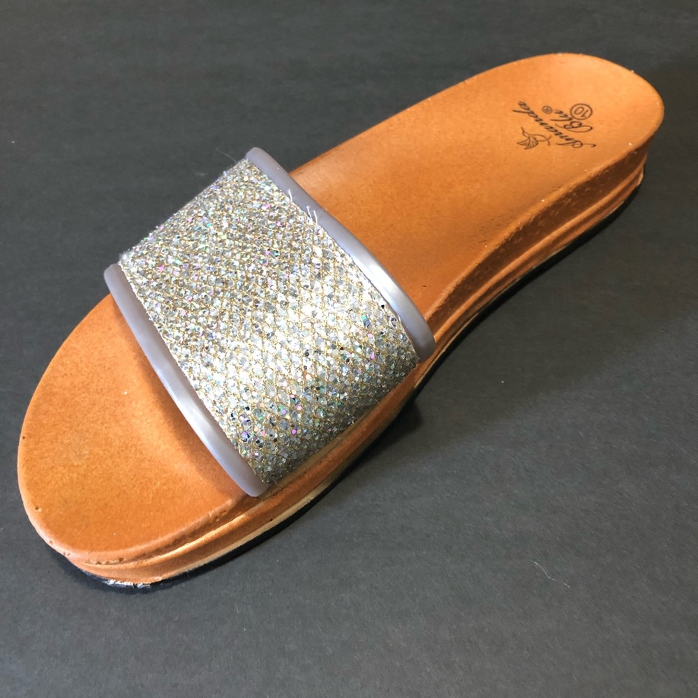 Amanda Blu Preloved Slides B16